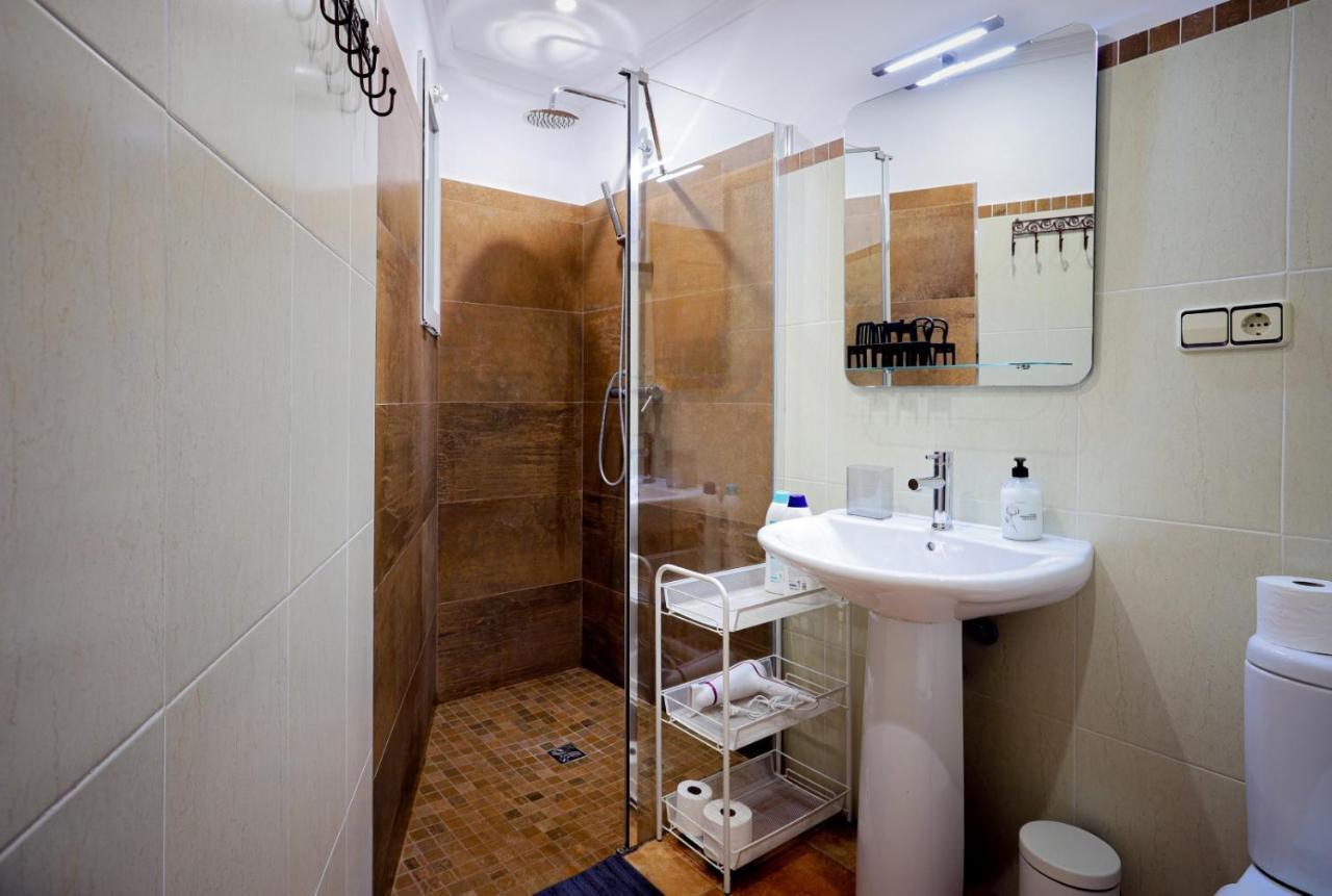 Cozy Apartment Near The Center, Torres De Serrano Valencia Exterior foto